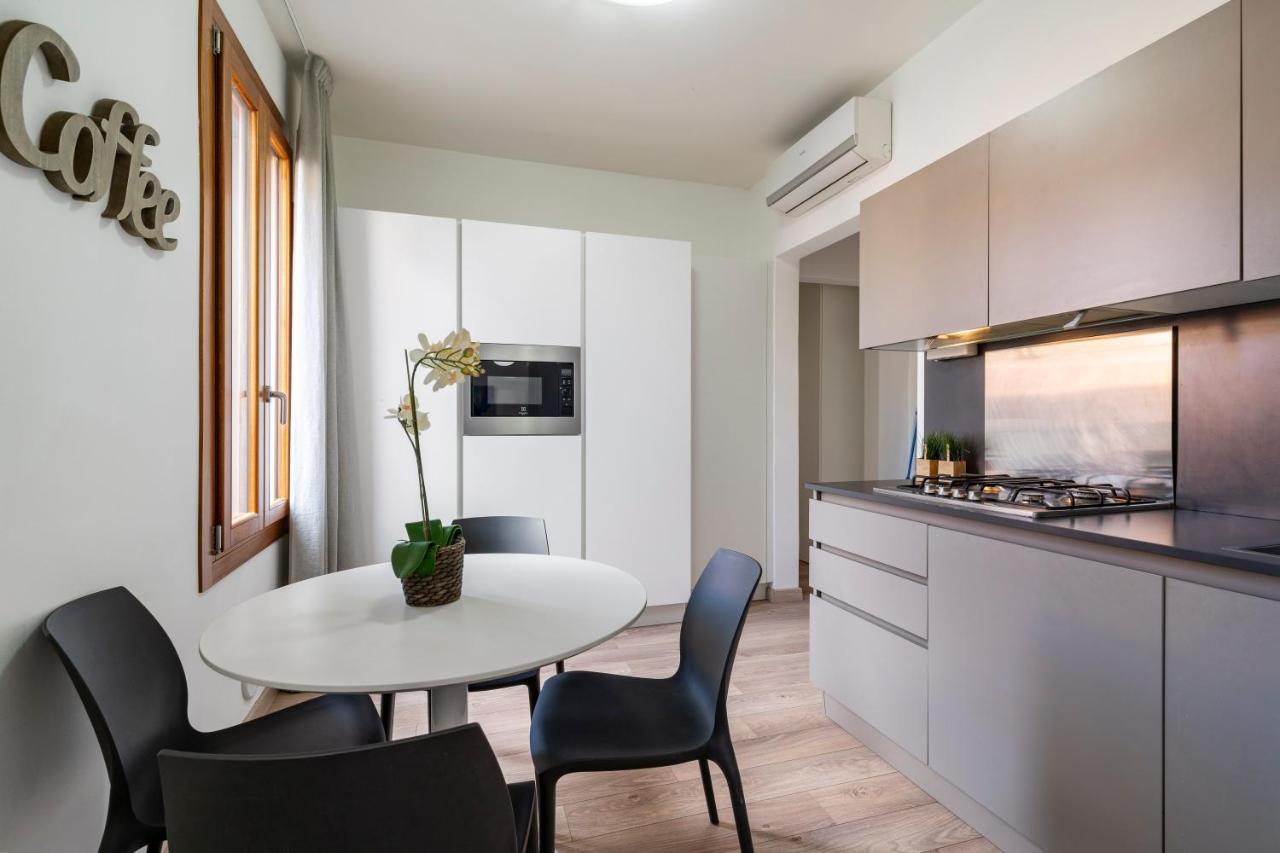Sea To Sky Apartments By Wonderful Italy Венеция Екстериор снимка